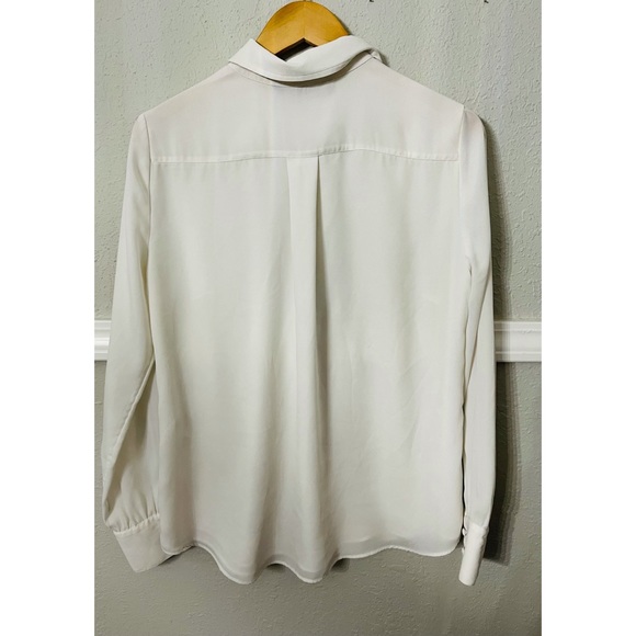 White House Black Market Blouse Pleated Pearls - Picture 3 of 5